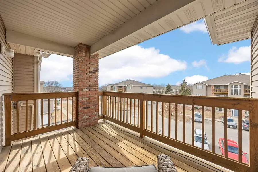 2824 Triple Crown Ln, Iowa City, IA 52240 - #3