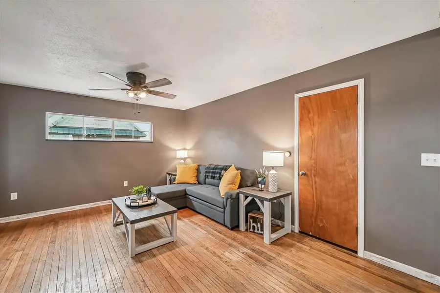 305 Pacific St, Ladora, IA 52251 - #3