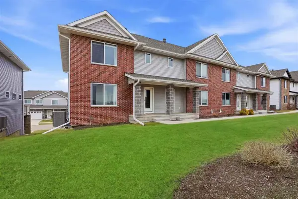 1216 Ronald Way, North Liberty, IA 52317