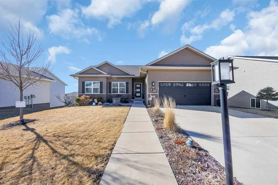 571 Fawn Ave, Tiffin, IA 52340 - #2