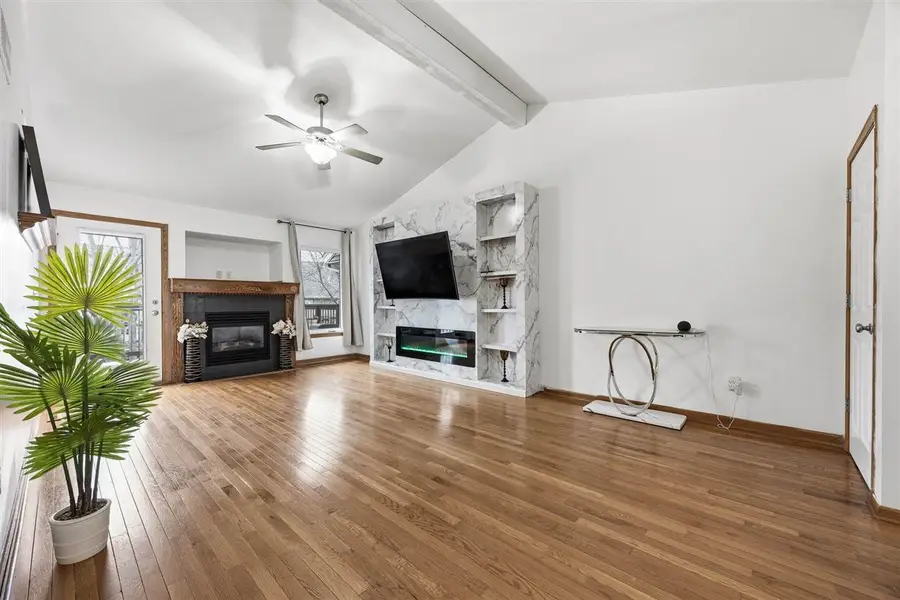 1050 Twilight Dr, North Liberty, IA 52317 - #3