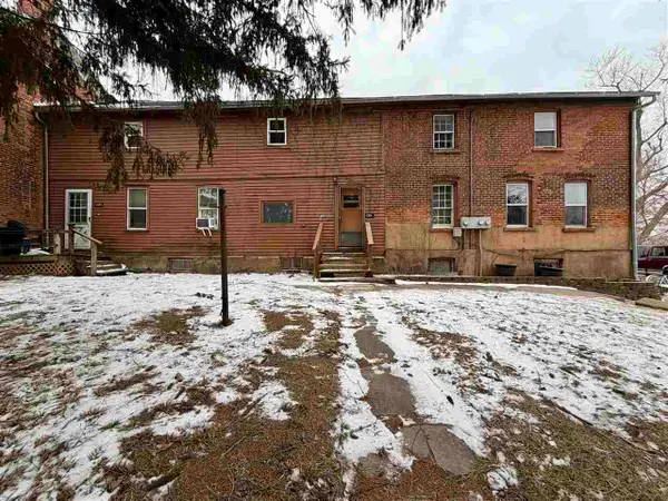 4304 V St, Homestead, IA 52236