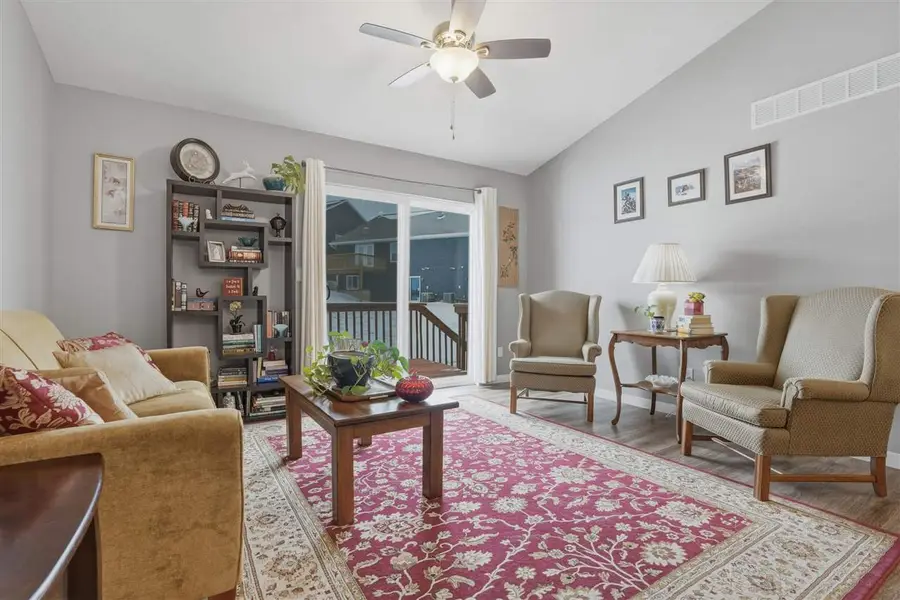 604 Riley Ln, West Branch, IA 52358 - #2