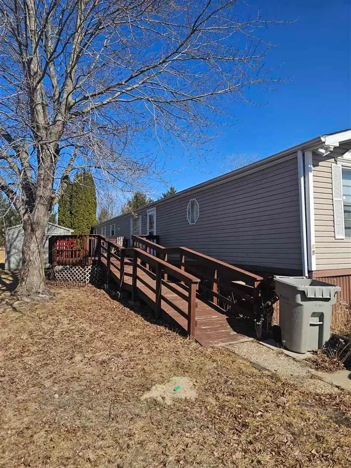 19 Expo Dr, Iowa City, IA 52240 - #1