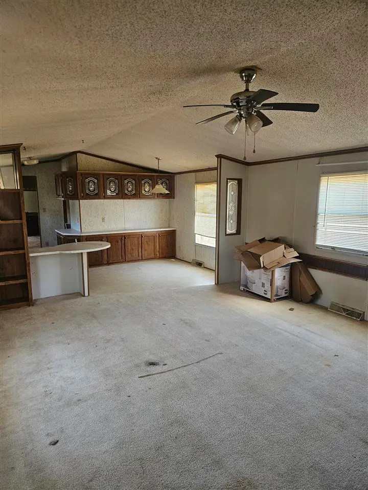 19 Expo Dr, Iowa City, IA 52240 - #3