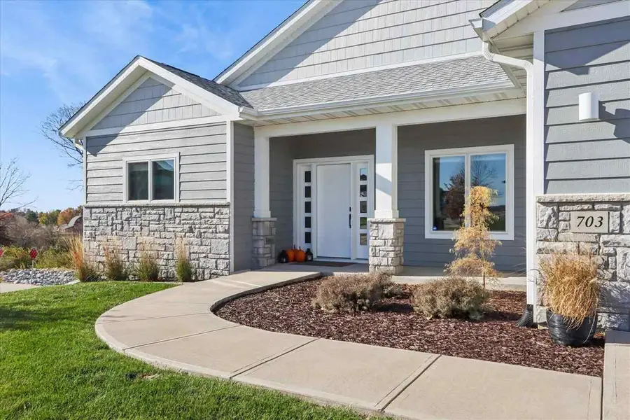 703 American Pharaoh Dr, Iowa City, IA 52240 - #2