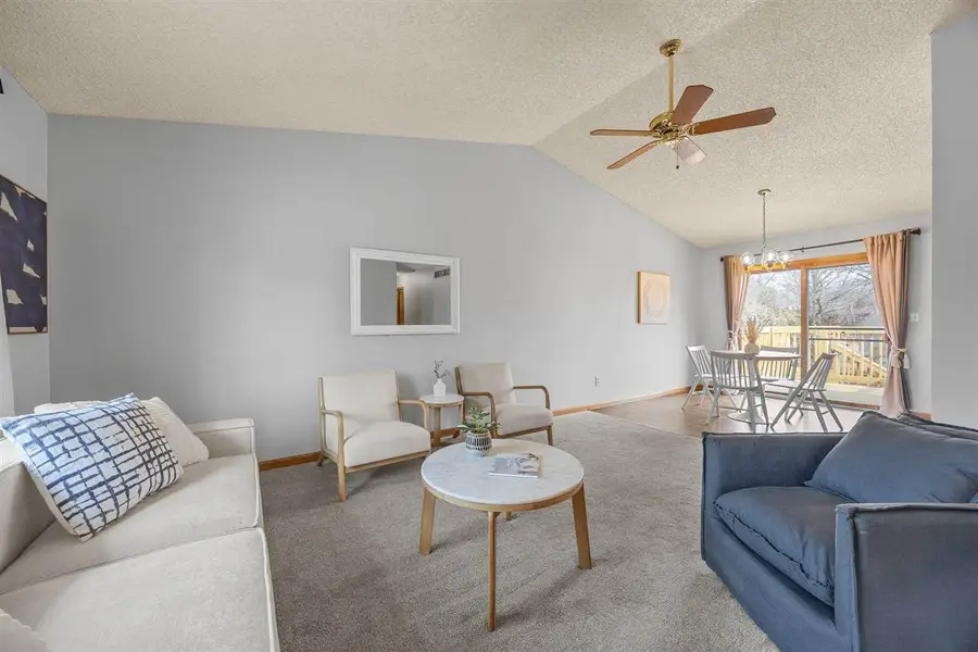 1174 Briar Dr, Iowa City, IA 52240 - #3