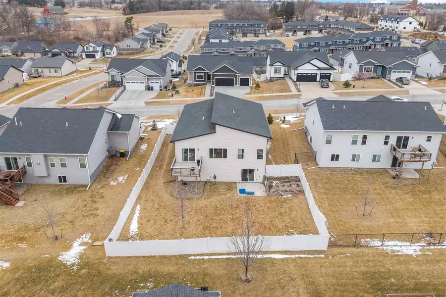 4121 Anna St, Iowa City, IA 52245 - #2