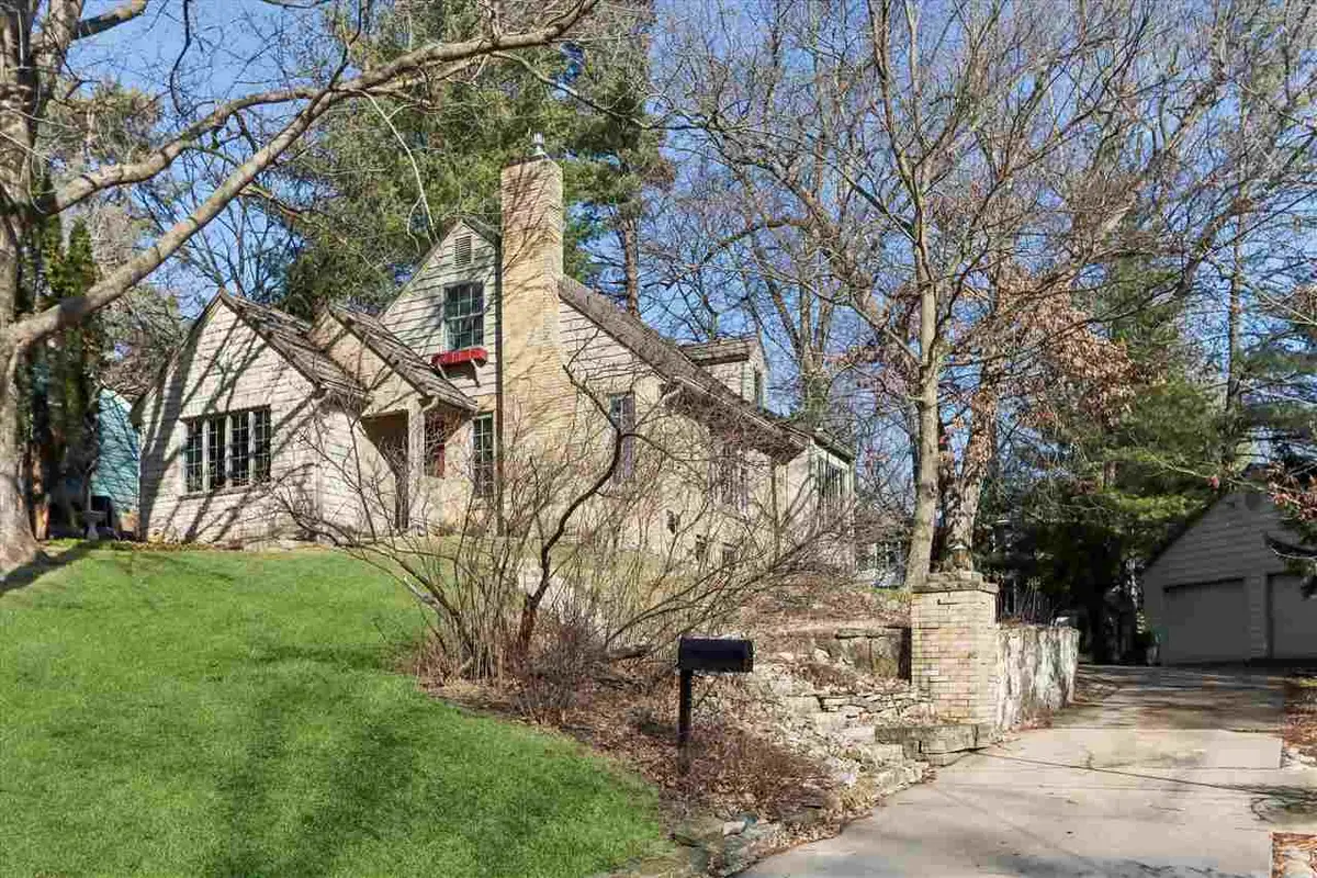 420 Lexington Ave, Iowa City, IA 52246 - #1