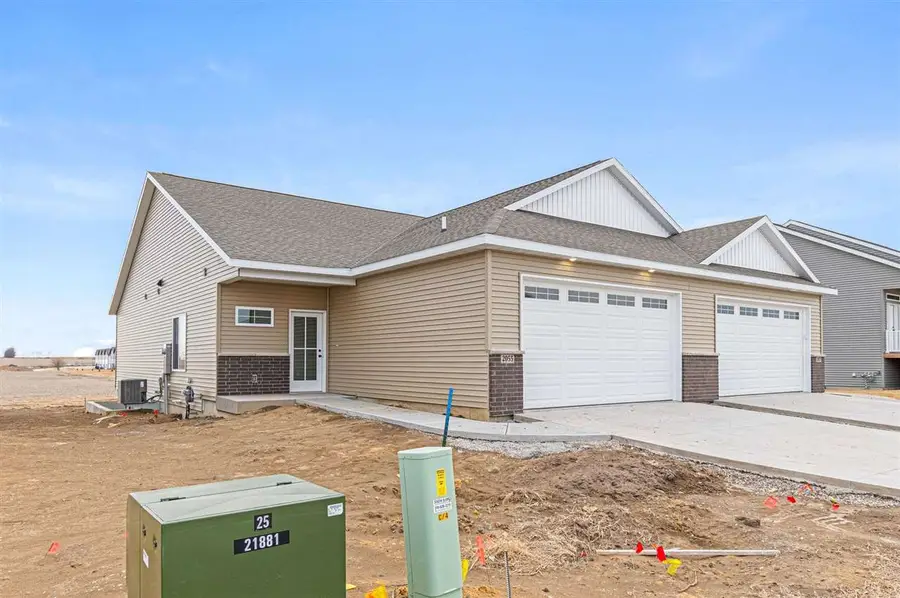 2045 Suttner Dr, North Liberty, IA 52317 - #2