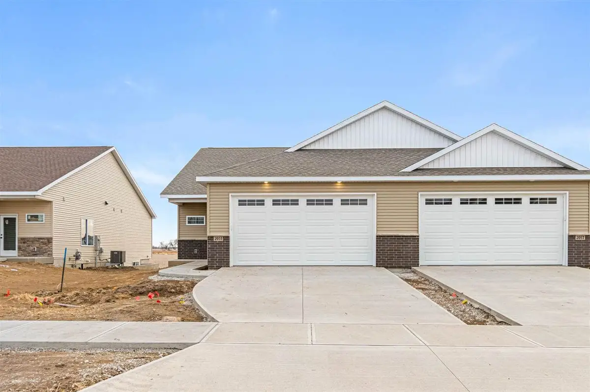 2047 Suttner Dr, North Liberty, IA 52317 - #1