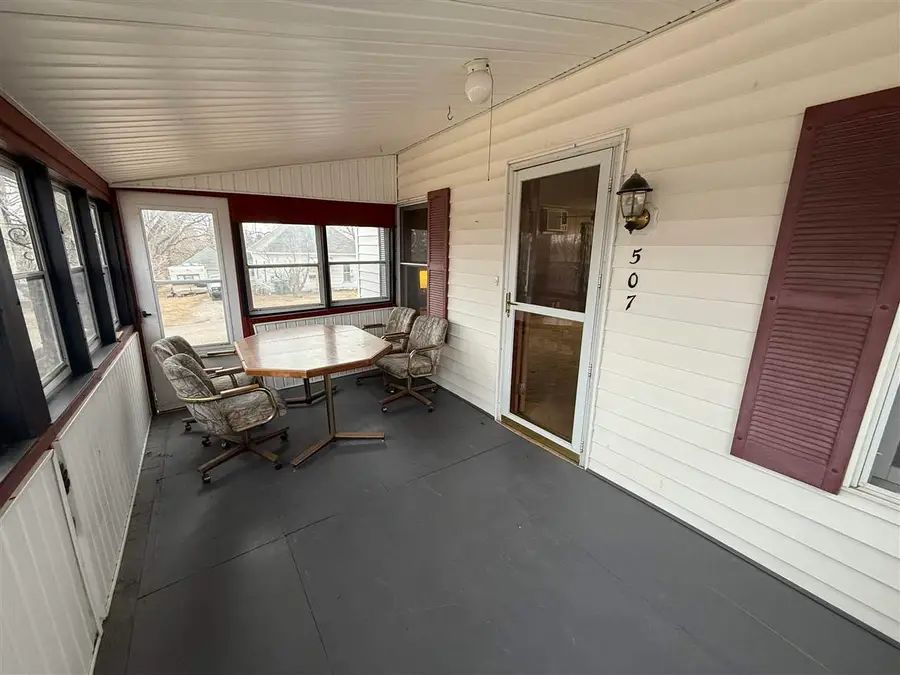 507 E Batty St, What Cheer, IA 50268 - #3