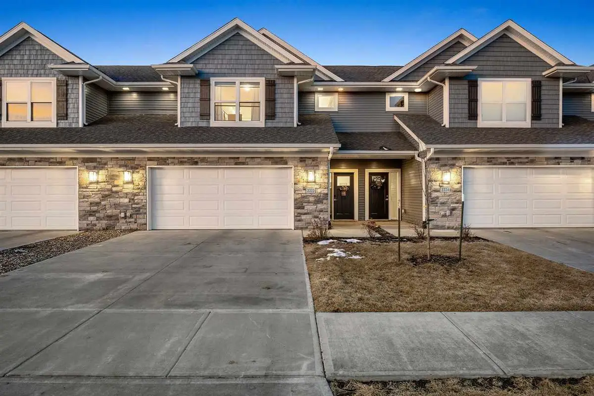 2222 Eversull Ln, North Liberty, IA 52317 - #1