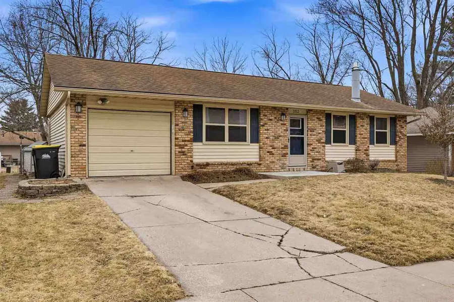 3323 Tulane Ave, Iowa City, IA 52245 - #2