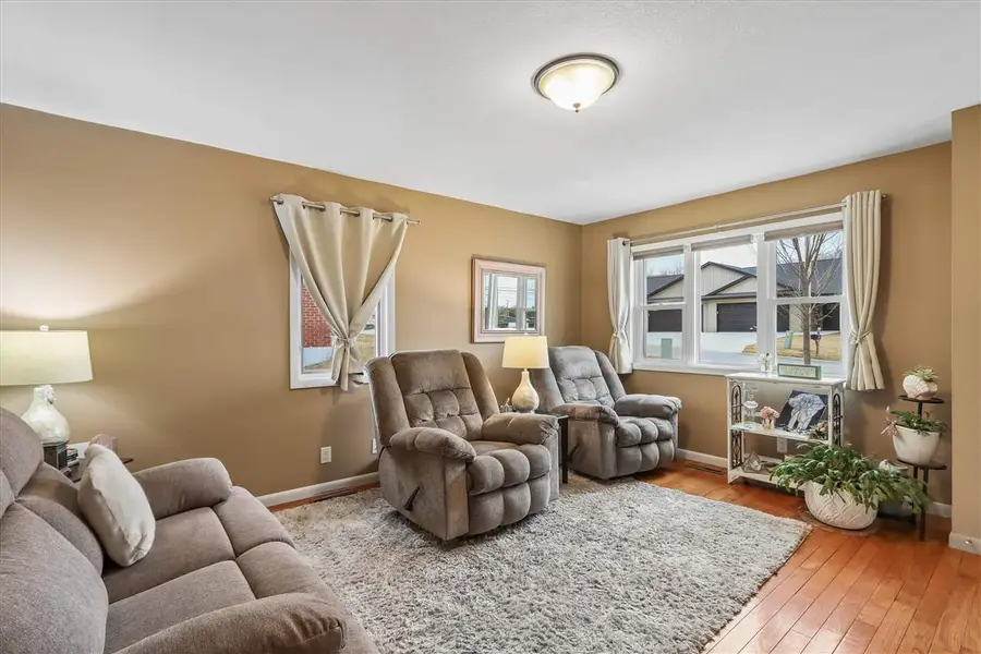 503 S Walnut Street, Williamsburg, IA 52361 - #3