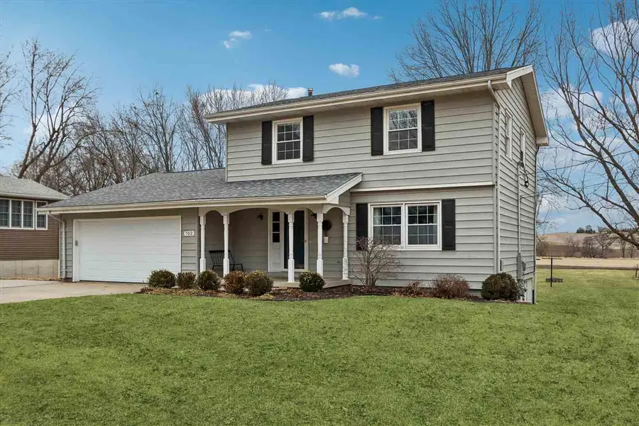 702 North Street, Williamsburg, IA 52361 - #3