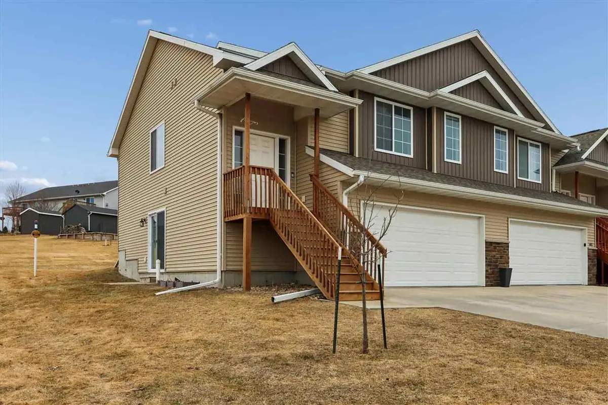 600 Riley Ln, West Branch, IA 52358 - #1