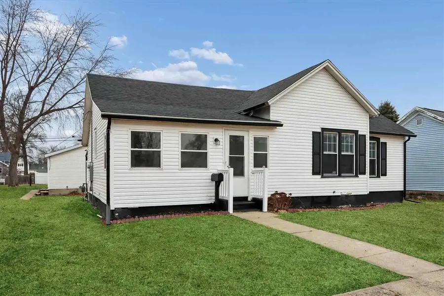 278 W Pine Street, Marengo, IA 52301 - #2