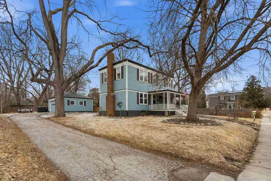 920 Ginter Ave, Iowa City, IA 52240 - #2