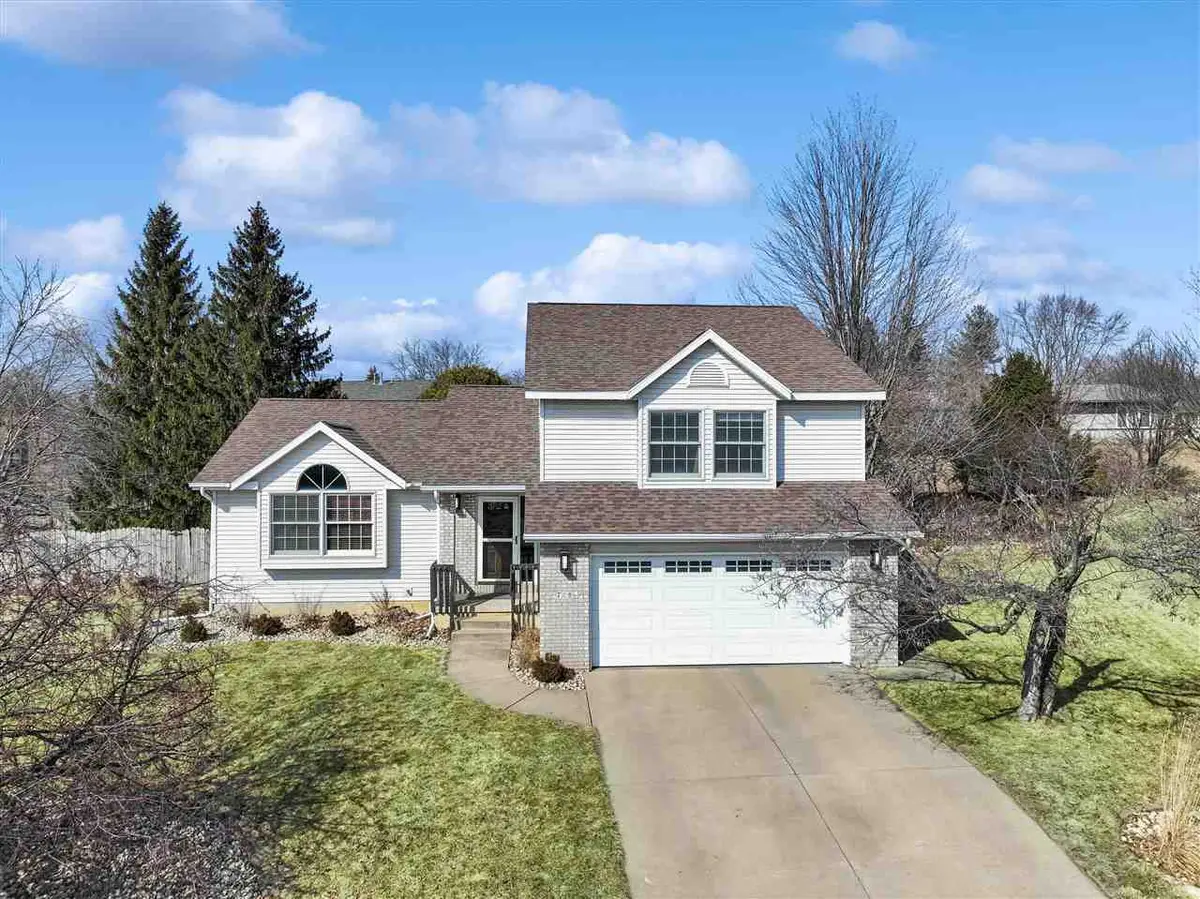 708 Elliott Court, Iowa City, IA 52246 - #1