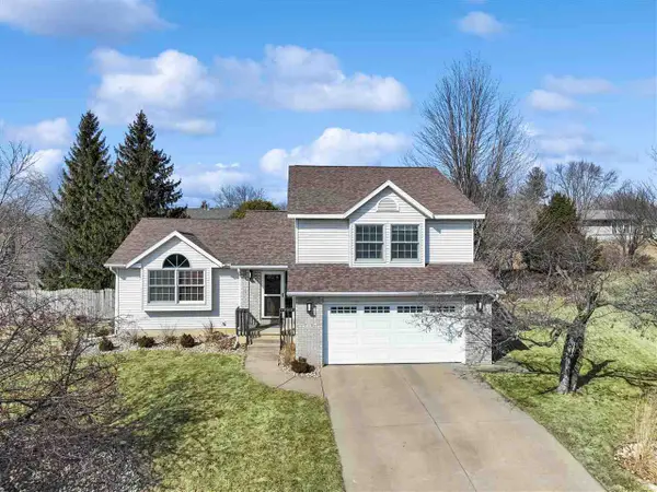 708 Elliott Court, Iowa City, IA 52246