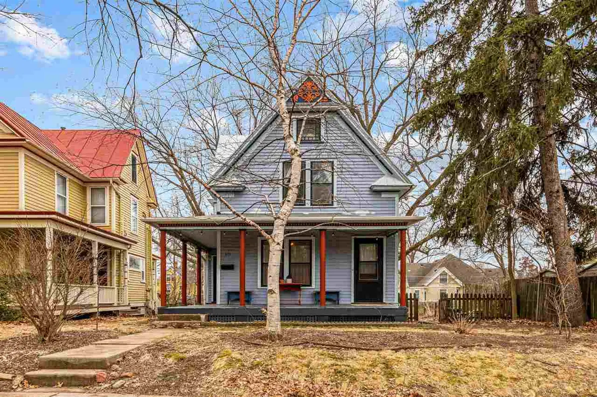 311 Brown St, Iowa City, IA 52245 - #1