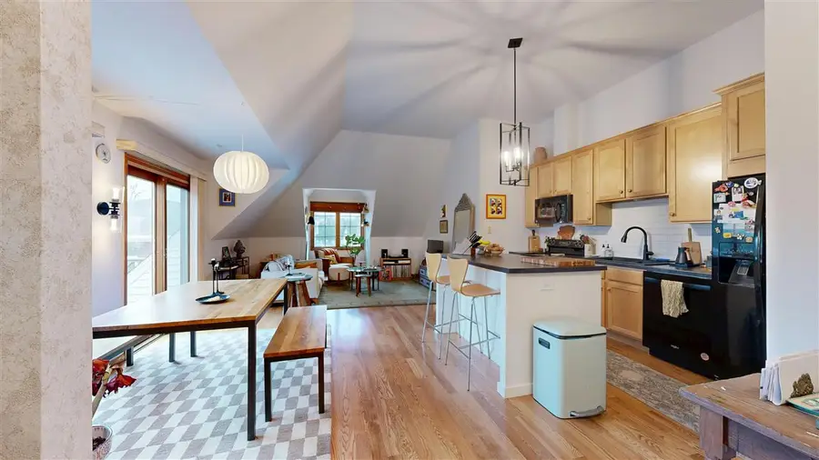 1114 N Dodge St, Iowa City, IA 52245 - #3