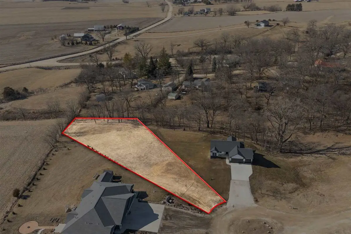 374 Arrowhead Ln, Lisbon, IA 52253 - #1