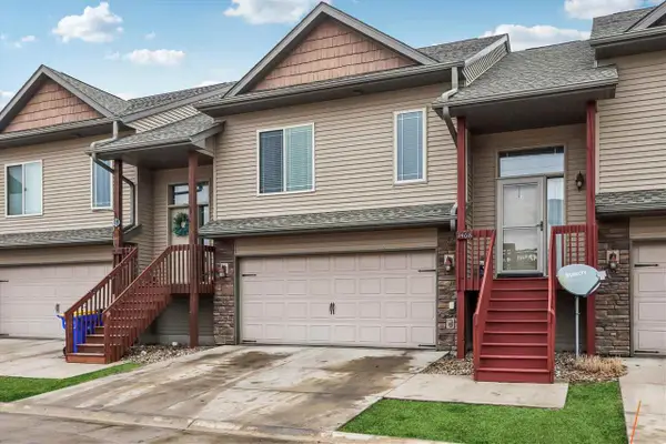 1468 Marilyn Dr, North Liberty, IA 52317