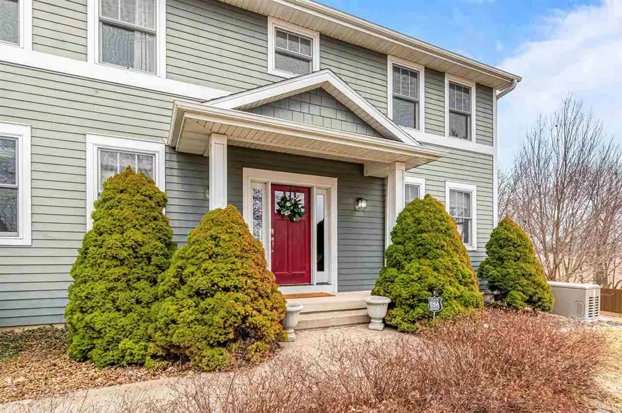 3164 Country Ct, Iowa City, IA 52240 - #2