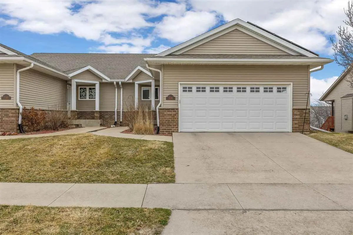 736 Croell Ave, Tiffin, IA 52340 - #1