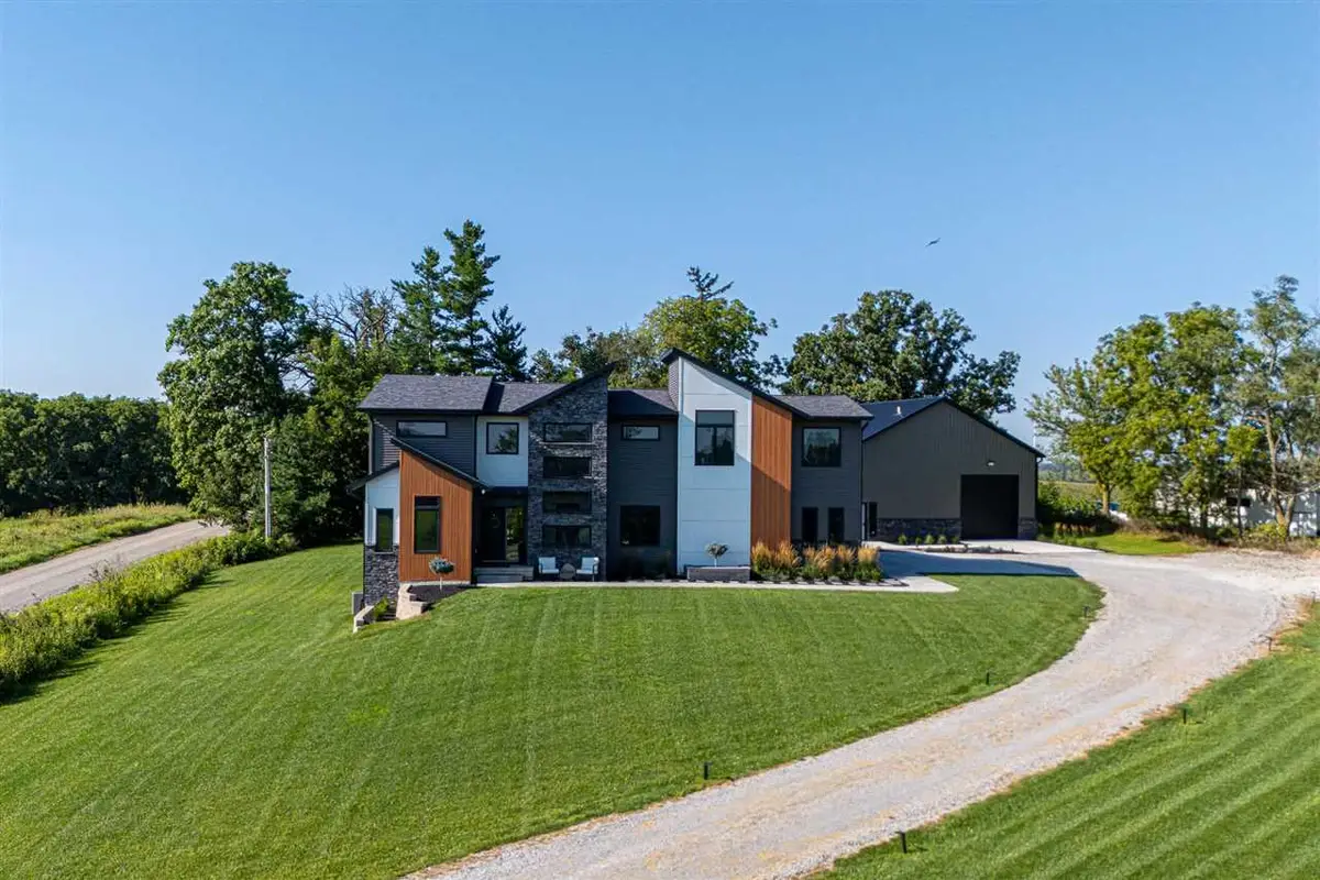 4615 Elynn Ln NE, Solon, IA 52333 - #1