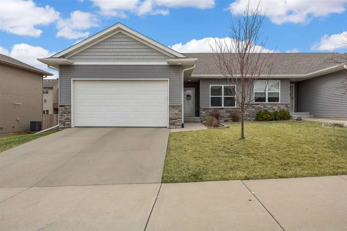 611 Croell Ave, Tiffin, IA 52340 - #1