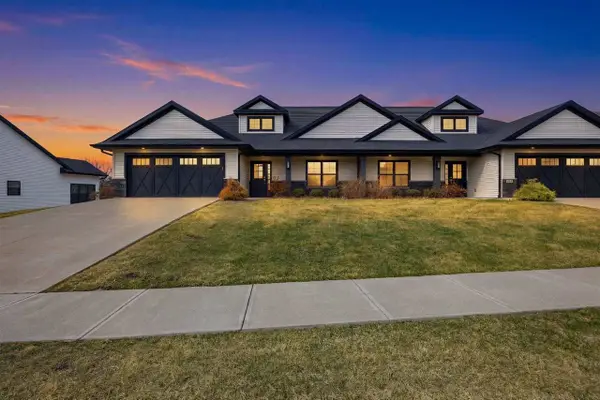 1003 Dubs Dr, Coralville, IA 52241