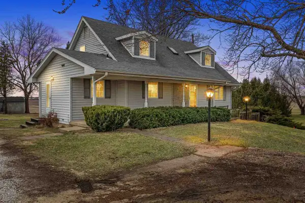 4906 SE 420th St, Iowa City, IA 52240