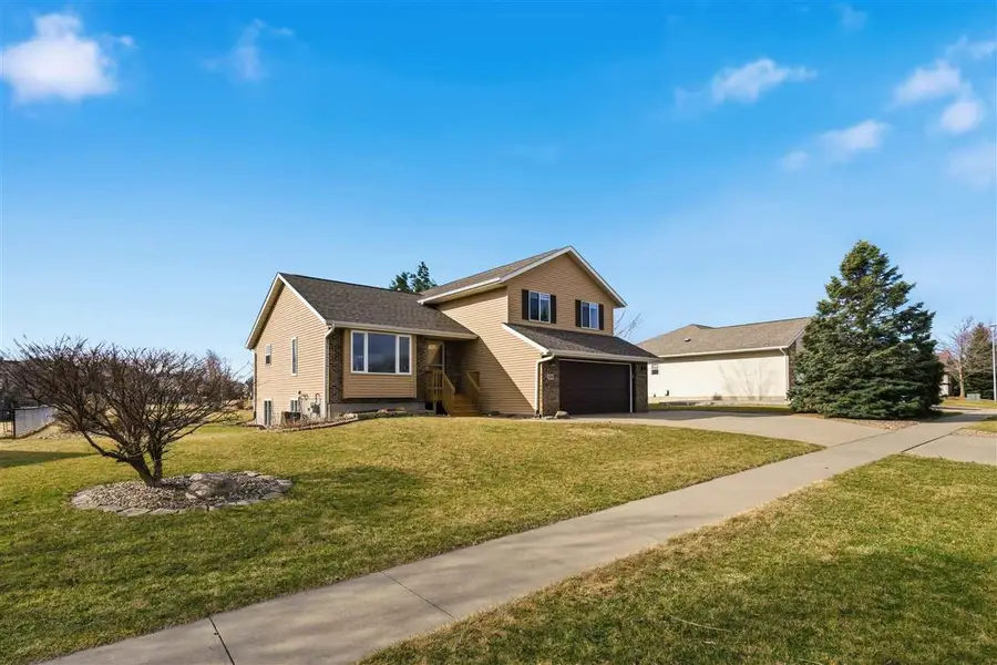 350 Fox Run Drive, North Liberty, IA 52317 - #2