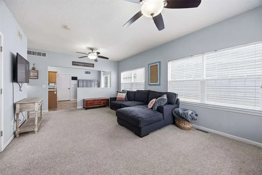 2768 Irving Ave, Iowa City, IA 52246 - #2