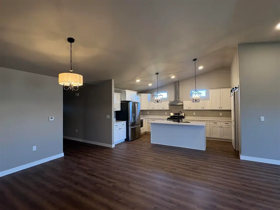 833 Armands Ln, Tiffin, IA 52340 - #3