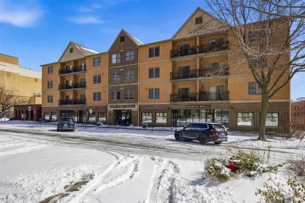 332 S Linn St, Iowa City, IA 52240