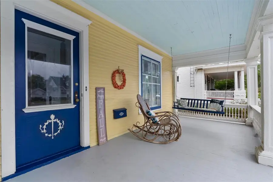 1720 2nd Ave SE, Cedar Rapids, IA 52403 - #3