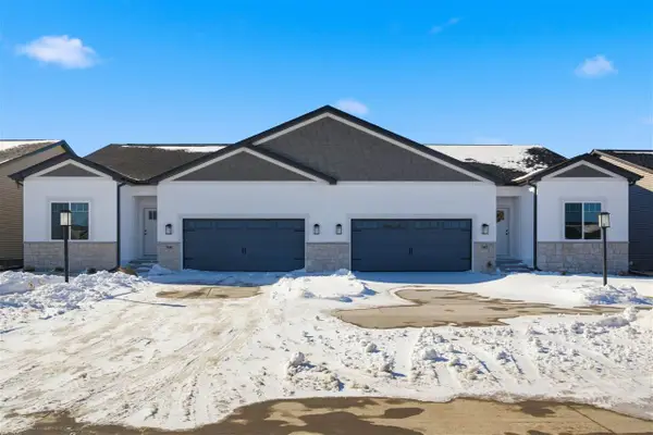 945 Eisenhower Blvd, North Liberty, IA 52317