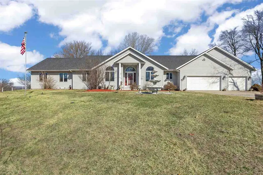 2963 170th St, South Amana, IA 52334 - #2