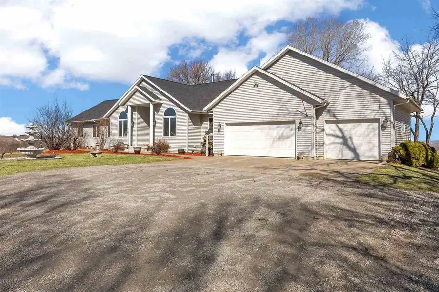 2963 170th St, South Amana, IA 52334 - #3