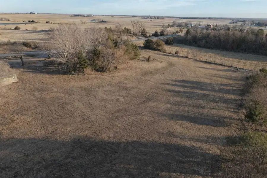 5515 24th Avenue Dr, Vinton, IA 52349 - #3