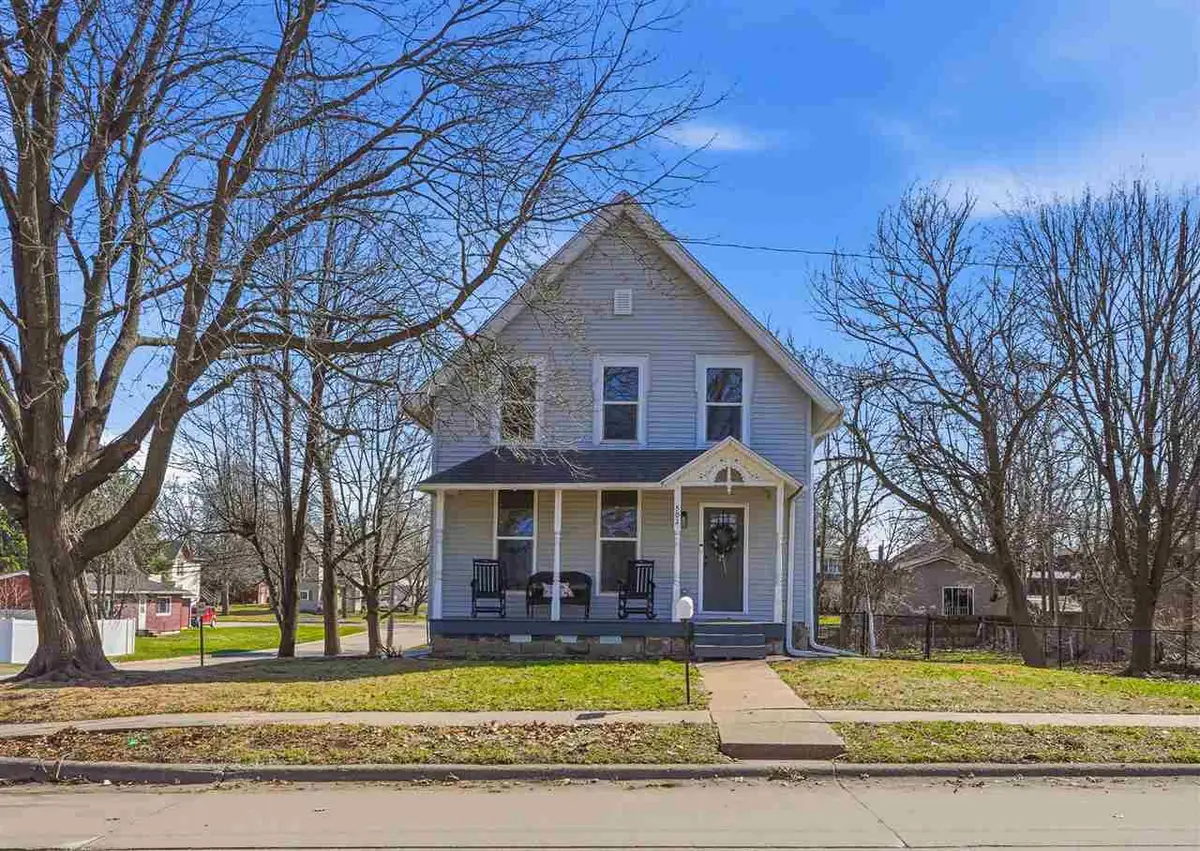 502 S 2nd Ave, Washington, IA 52353 - #1