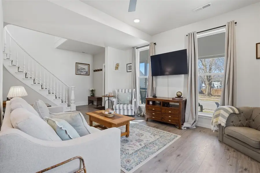 502 S 2nd Ave, Washington, IA 52353 - #2