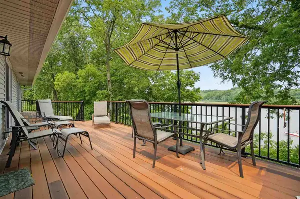 2320 Rice Ridge Ln NE, North Liberty, IA 52317