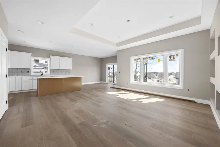 521 Elizabeth Ln, Tiffin, IA 52340 - #3