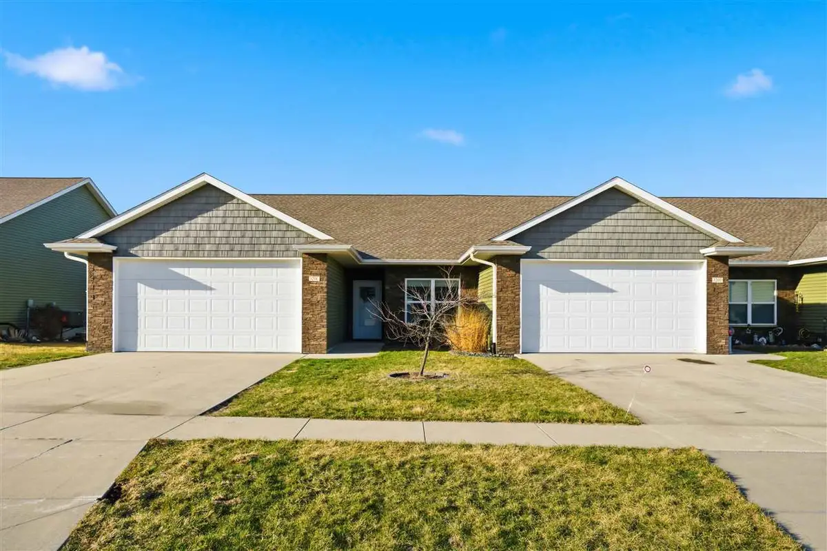 320 Amy Street, Swisher, IA 52338 - #1