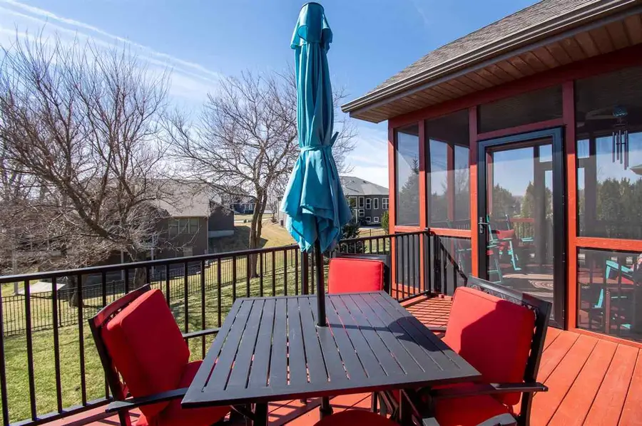 1122 Eagle Pl, Iowa City, IA 52246 - #3